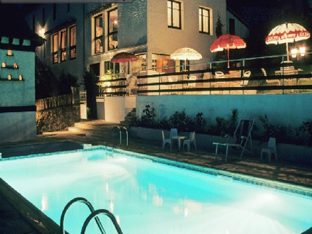 Logis Hotel Les Tilleuls Saint-Cirgues-de-Jordanne 외부 사진