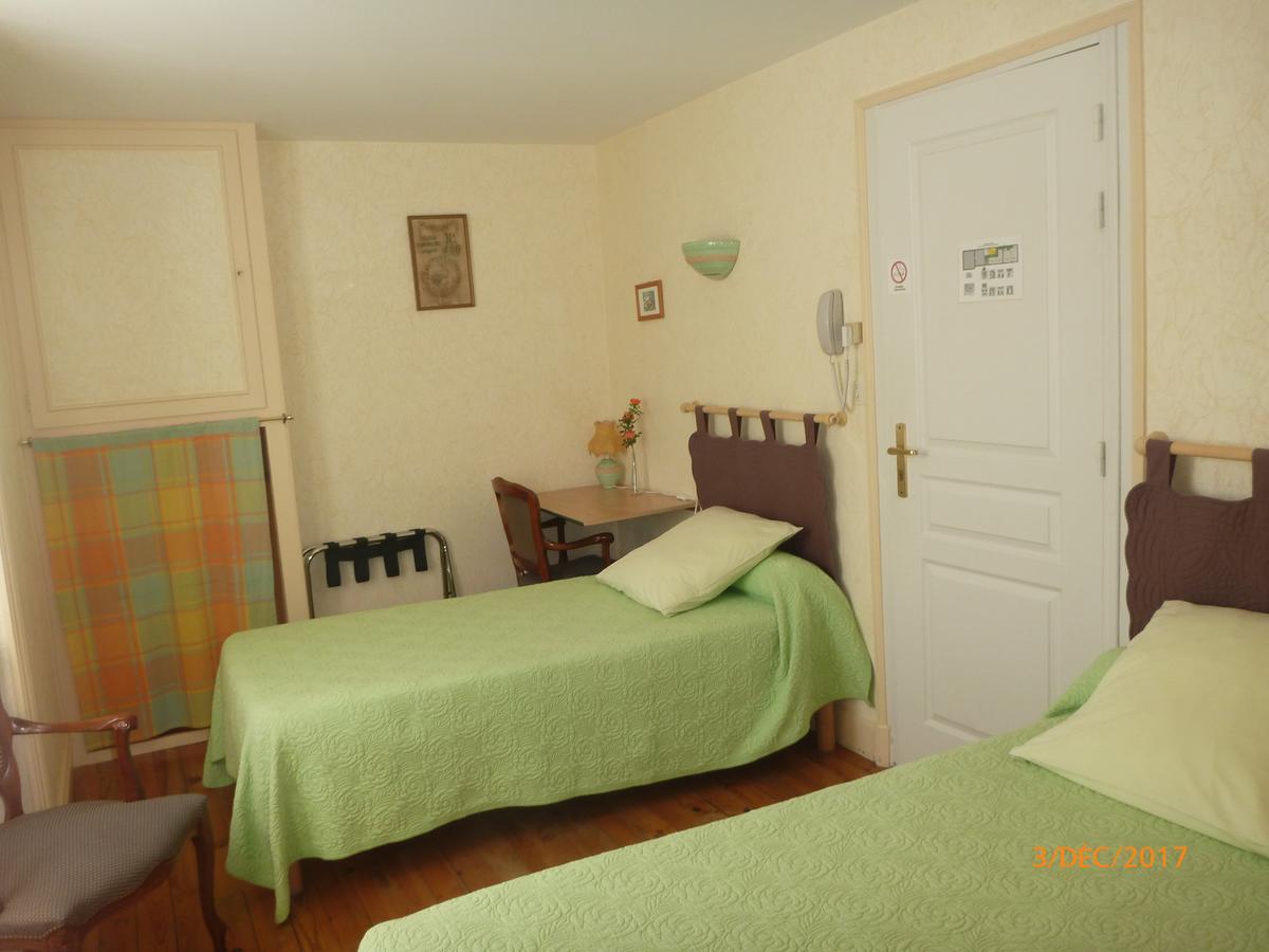 Logis Hotel Les Tilleuls Saint-Cirgues-de-Jordanne 외부 사진