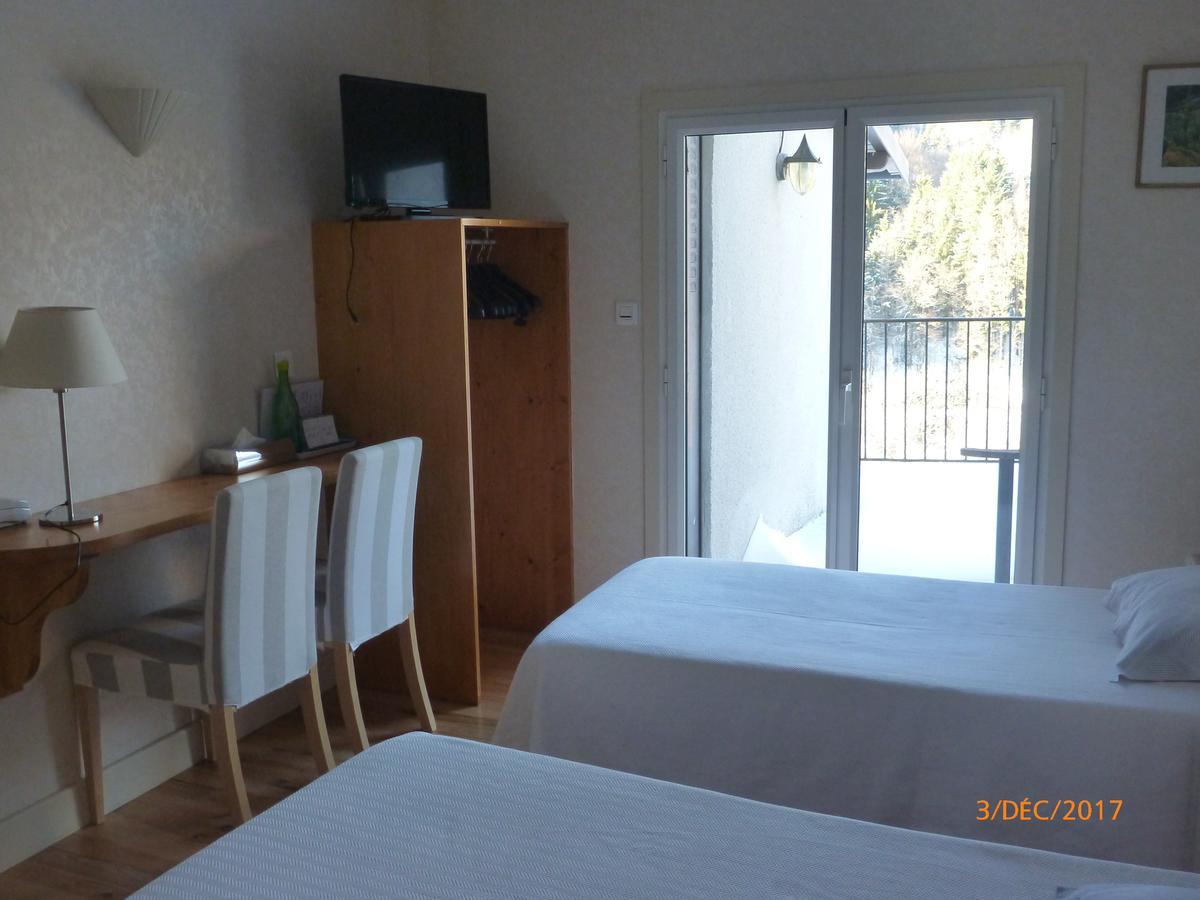 Logis Hotel Les Tilleuls Saint-Cirgues-de-Jordanne 외부 사진